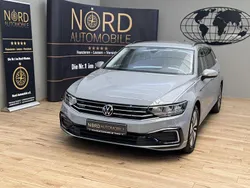 Grau Gebraucht 2022 VW Passat | 21.590 € (Superpreis)