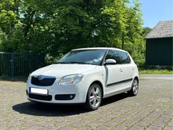 Weiß Gebraucht 2008 Skoda Fabia Ambiente Limousine | 2.499 € (Fairer Preis)