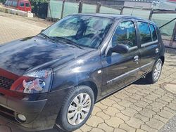 Schwarz Gebraucht 2003 Renault Clio II Limousine | 1.999 € (Fairer Preis)