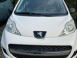 Weiß Gebraucht 2008 Peugeot 107 Kleinwagen | 550 € (Guter Preis)