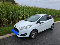 Weiß Gebraucht 2016 Ford Fiesta Celebration Kleinwagen | 8.500 € (Fairer Preis)