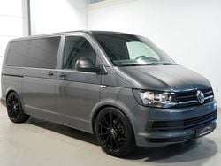Grau Gebraucht 2017 VW Multivan Van | 27.980 € (Superpreis)