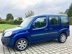 Blau Gebraucht 2006 Fiat Doblò Dynamic Van / Kleinbus | 4.900 € (Teuer)