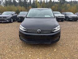 Grenadillschwarz metallic grenadillschwarz metallic Neu 2025 VW Touran Van / Kleinbus | 39.390 €