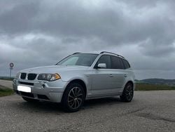Grau Gebraucht 2003 BMW X3 SUV | 5.499 € (Fairer Preis)