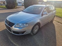Silber Gebraucht 2011 VW Passat Trendline Kombi | 2.999 € (Superpreis)