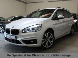 Mineralweiss Gebraucht 2016 BMW 220 Gran Tourer Sport Line Van / Kleinbus | 17.799 € (Fairer Preis)