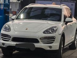 Weiß Gebraucht 2014 Porsche Cayenne SUV | 18.799 €