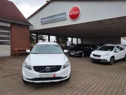 Weiß Gebraucht 2017 Volvo XC60 Kinetic SUV | 18.790 € (Superpreis)