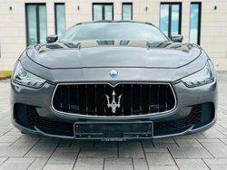 Grau Gebraucht 2017 Maserati Ghibli Coupé | 27.490 € (Etwas zu teuer)