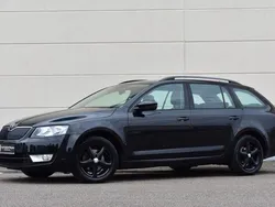 Schwarz Gebraucht 2014 Skoda Octavia Kombi | 4.999 € (Fairer Preis)