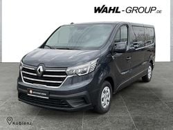 Grau Gebraucht 2024 Renault Trafic Life Van / Kleinbus | 33.490 € (Superpreis)