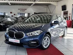 Phytonicblau metallic Gebraucht 2024 BMW 118 Sport Line Kleinwagen | 26.349 € (Guter Preis)
