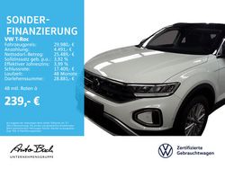 Weiß (pure white schwarz) Gebraucht 2024 VW T-Roc Life SUV | 29.980 € (Fairer Preis)