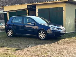 Blau Gebraucht 2004 VW Golf IV Sportline Limousine | 4.500 € (Etwas zu teuer)