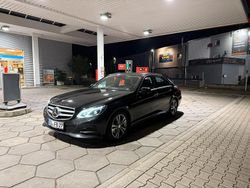 Schwarz Gebraucht 2015 Mercedes E300 Limousine | 10.899 € (Superpreis)