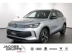Oyster silver Gebraucht 2024 VW Tiguan Goal SUV | 40.880 € (Superpreis)