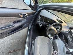 Blau Gebraucht 2003 Citroën C5 Exclusive Limousine | 1.550 € (Fairer Preis)