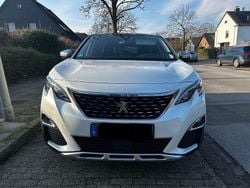 Weiß Gebraucht 2020 Peugeot 5008 Crossway SUV | 12.500 € (Fairer Preis)