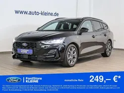 Schwarz Gebraucht 2024 Ford Focus ST-Line Limousine | 22.990 € (Fairer Preis)