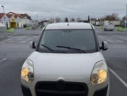 Weiß Gebraucht 2011 Fiat Doblò Van / Kleinbus | 5.800 € (Etwas zu teuer)