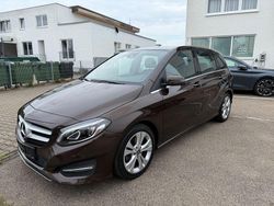 Braun Gebraucht 2018 Mercedes B180 Edition Van / Kleinbus | 16.900 € (Fairer Preis)