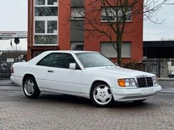 Weiß Gebraucht 1991 Mercedes E300 Coupé | 11.800 €