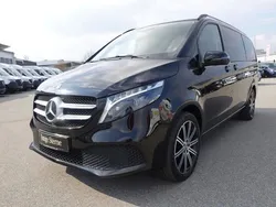 Schwarz Gebraucht 2023 Mercedes V250 Edition Van / Kleinbus | 49.349 € (Fairer Preis)