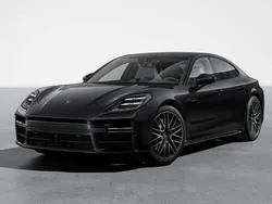 Tiefschwarzmetallic Neu 2025 Porsche Panamera 4 Limousine | 168.161 € (Teuer)