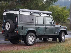 Grün Gebraucht 2001 Land Rover Defender S SUV | 27.000 € (Guter Preis)
