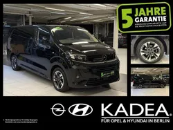 Lackierung schwarz perla nera/ Gebraucht 2024 Opel Zafira Life Van | 31.450 €