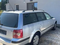 Silber Gebraucht 2001 VW Passat Kombi | 700 € (Superpreis)
