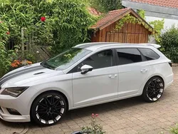 Weiß Gebraucht 2014 Seat Leon ST Style Kombi | 9.200 € (Etwas zu teuer)