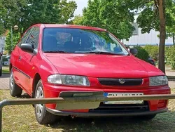 Rot Gebraucht 1997 Mazda 323C Limousine | 1.300 €