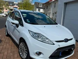 Weiß Gebraucht 2011 Ford Fiesta Titanium Kleinwagen | 4.299 € (Fairer Preis)