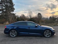 Blau Gebraucht 2021 Audi A5 Sportback S-Line Kleinwagen | 30.000 € (Fairer Preis)