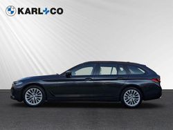 Grau Gebraucht 2022 BMW 520 Luxury Line Kombi | 36.878 € (Fairer Preis)