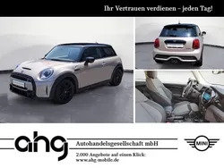 Grau Gebraucht 2024 Mini Cooper S Classic Kleinwagen | 29.460 € (Guter Preis)