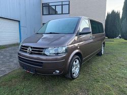Braun Gebraucht 2011 VW Caravelle Comfortline Van / Kleinbus | 16.900 €