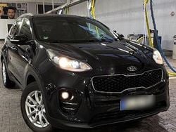 Schwarz Gebraucht 2016 Kia Sportage Spirit SUV | 12.200 € (Fairer Preis)