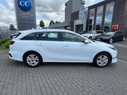 Weiß Neu 2024 Kia Ceed Sportswagon Comfort Kombi | 28.700 € (Guter Preis)