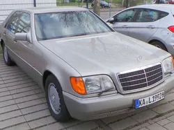 Beige Gebraucht 1992 Mercedes S400 SE Limousine | 9.900 €