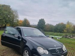 Schwarz Gebraucht 2006 Mercedes C160 Coupé | 3.300 €