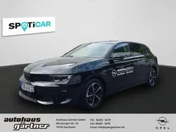 Lackierung schwarz perla nera/ Gebraucht 2024 Opel Astra Limousine | 27.990 € (Fairer Preis)