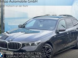Grau Gebraucht 2024 BMW 520 Comfort Edition Kombi | 51.799 € (Superpreis)