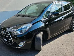 Schwarz Gebraucht 2018 Hyundai ix20 YES! Van / Kleinbus | 10.900 € (Guter Preis)