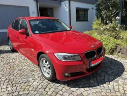 Rot Gebraucht 2011 BMW 318 Limousine | 7.150 € (Fairer Preis)