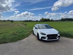 Weiß Gebraucht 2020 Hyundai i30 Limousine | 23.500 € (Guter Preis)