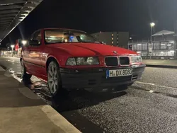 Rot Gebraucht 1993 BMW 316 Limousine | 2.500 €