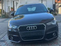 Violet Gebraucht 2011 Audi A1 S-Line Kleinwagen | 10.000 € (Etwas zu teuer)